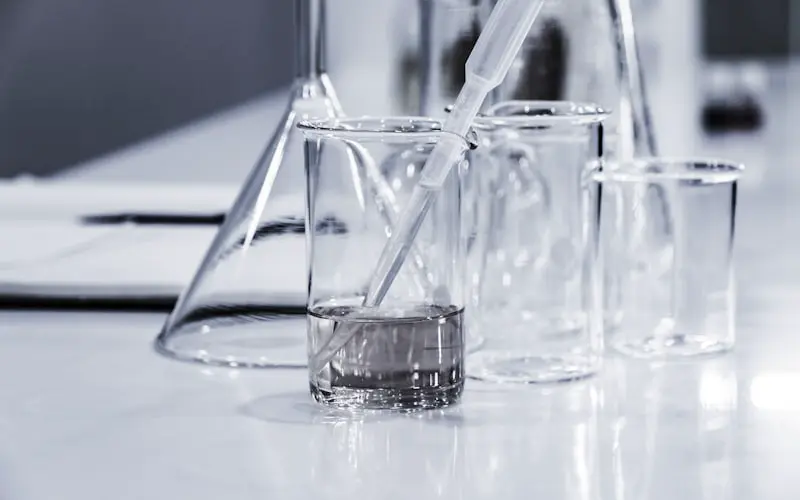 What Is Hydrochloric Acid (HCl)? Uses, Grades and Sourcing Guide